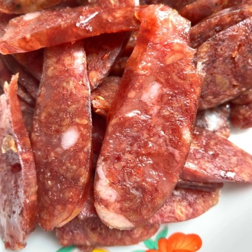 地摊热卖火爆热卖货源纯肉香肠跑江湖一手货源