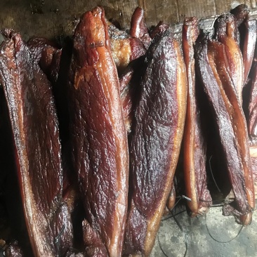 广西桂林龙胜农家烟熏腊肉