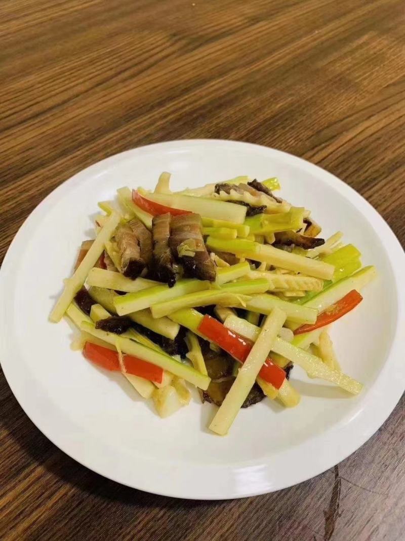 泸溪野山笋，大山里野味，肉厚鲜嫩，清脆爽口，