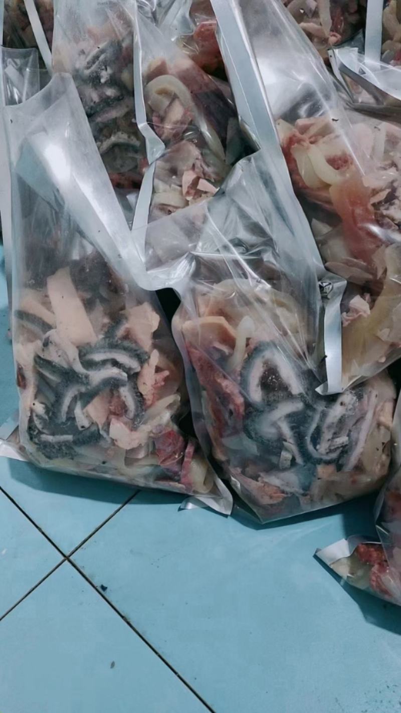 高配置国牛杂，羊杂加工中，质量保证，一手货源，诚信经营。