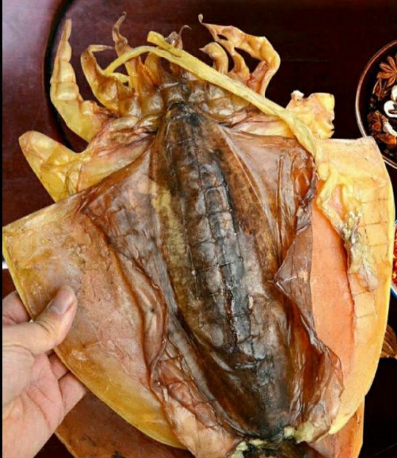 深水墨鱼干海鲜干货肉质肥厚入口鲜香美味（干货包邮）