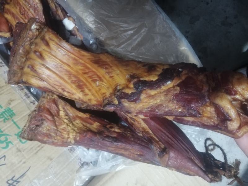 全干带骨腊肉厂家直销量大从优