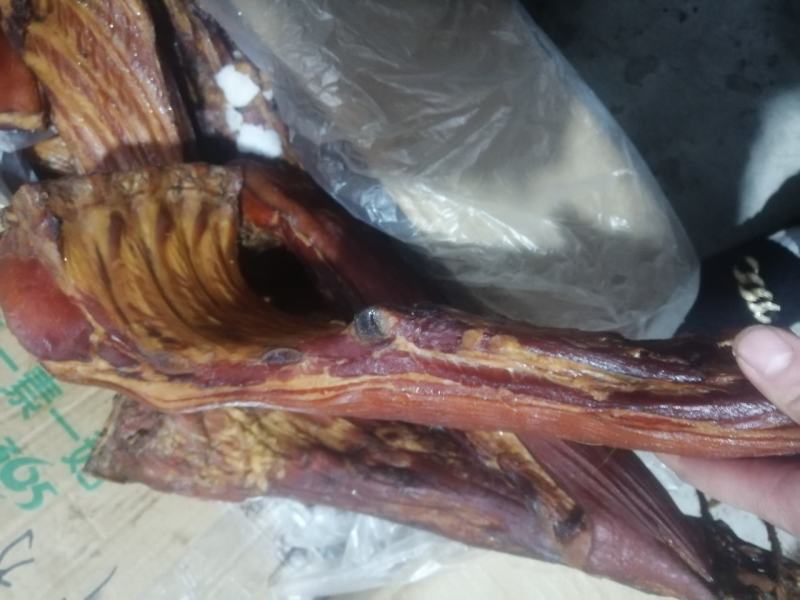 全干带骨腊肉厂家直销量大从优