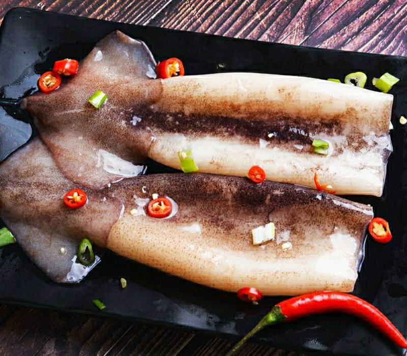 新鲜大鱿鱼片去头去内脏鲜香美味火锅烧烤食材