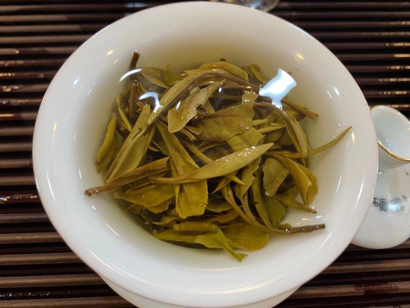 福鼎白茶2020年一级白牡丹饼300克牡丹饼