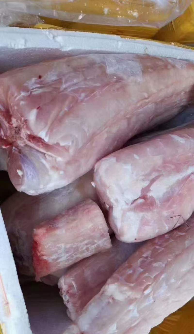 无皮鳄鱼肉一百斤以上18元零售35