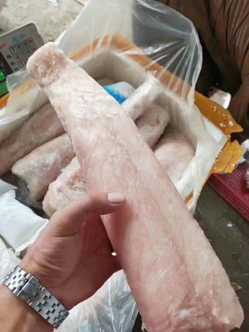 无皮鳄鱼肉一百斤以上18元零售35