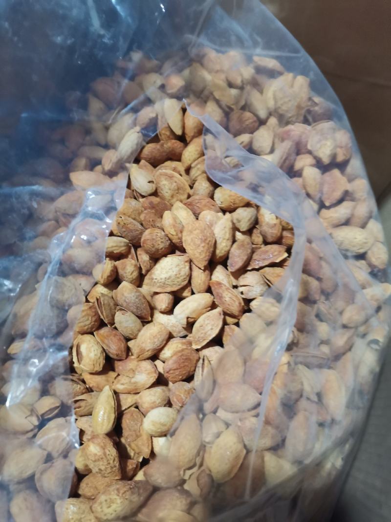 （包邮）新疆坚果开心果，原味奶香味，机开，自开。中通快递