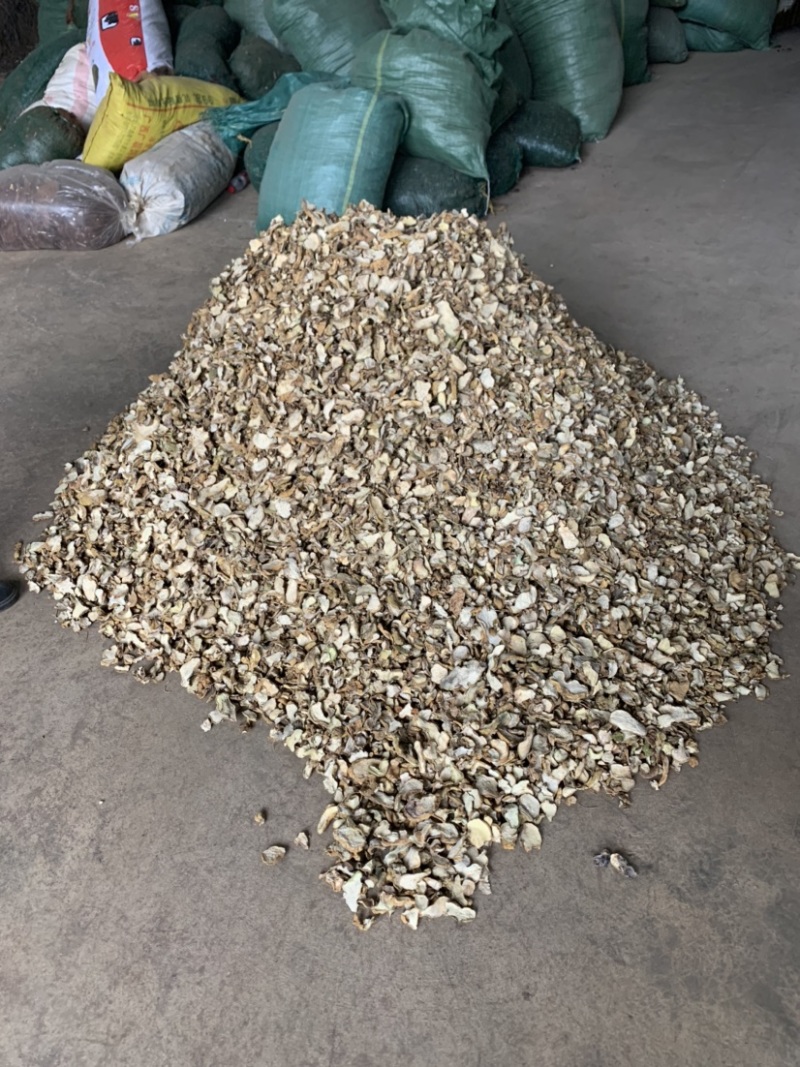 黄精云南野生黄精干片水洗白片100斤包邮