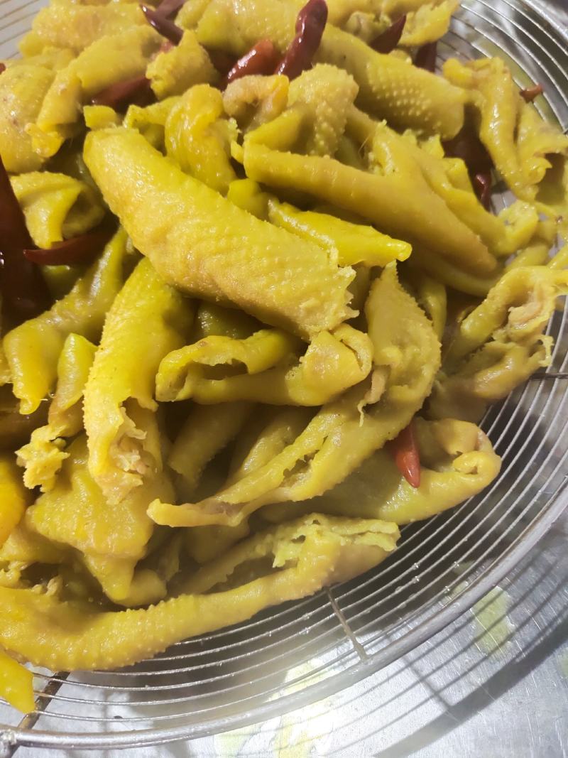 老鸡皮爽脆的老鸡皮做盐焗鸡皮脆口利润高