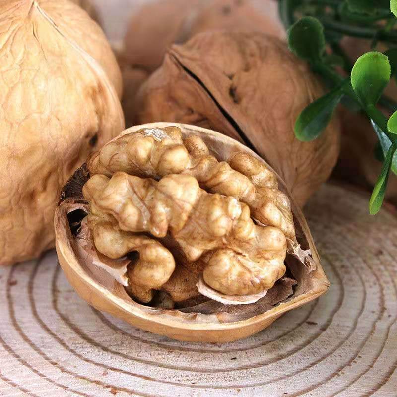 新疆熟核桃多味核桃薄皮核桃工厂货源支持一件代发