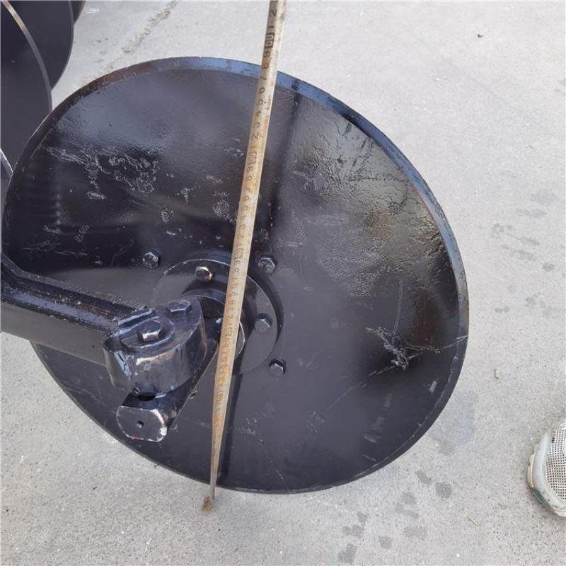 驱动圆盘犁拖拉机悬挂式9片单传圆盘翻地犁开荒圆盘犁