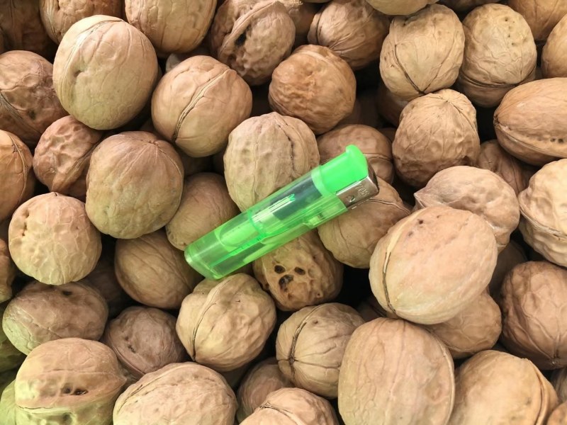 新疆薄皮核桃2020年新货中果大果颗粒饱满味道好产地值供