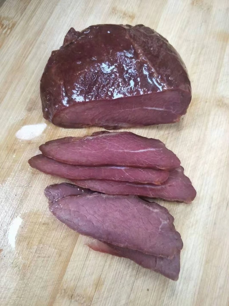 一斤一袋装酱香麻辣味全熟牛肉开袋即食味道鲜美展会地摊热销