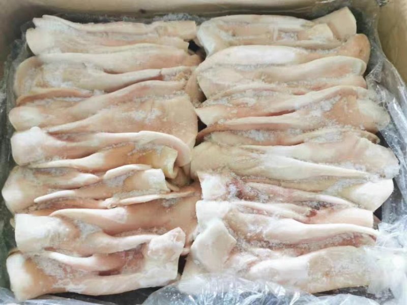 新鲜冷冻猪耳20斤卤味商用猪耳片24片一箱包邮