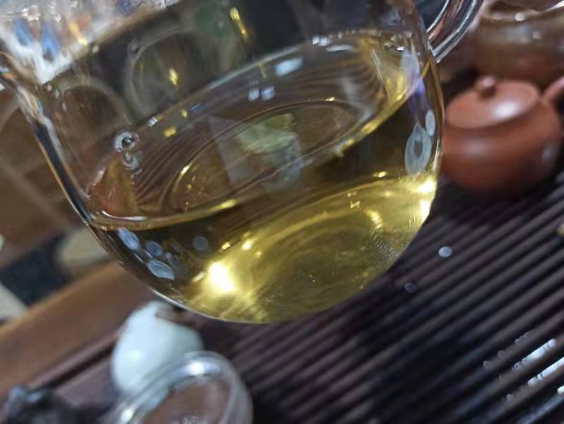 2016年懂过古树生茶100g(代客出库存120一饼)
