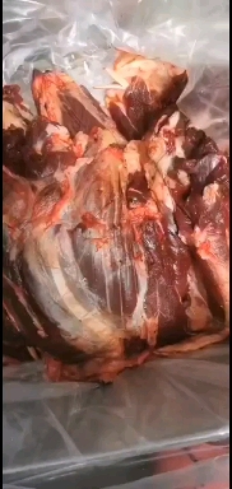 黄牛肉。纯干剔骨，无水，长年配送，长年有货，鲜货