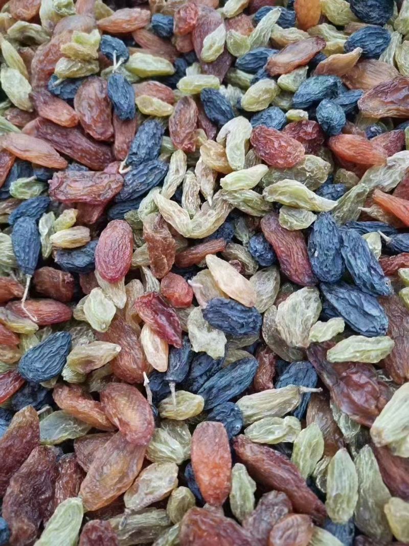 新疆吐鲁番大号黑加仑葡萄干，1公斤起发货，量多优惠多