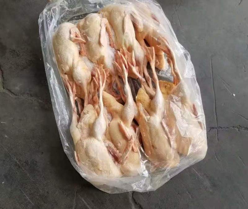 樱桃谷瘦肉型小全鸭，带头，带翅，带掌，不带切舌。