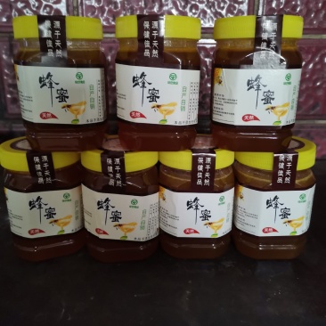 来自大山里的纯野生蜂蜜