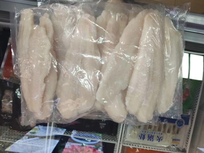 单冻巴沙鱼柳质量好价格不贵，欢迎老板们订购