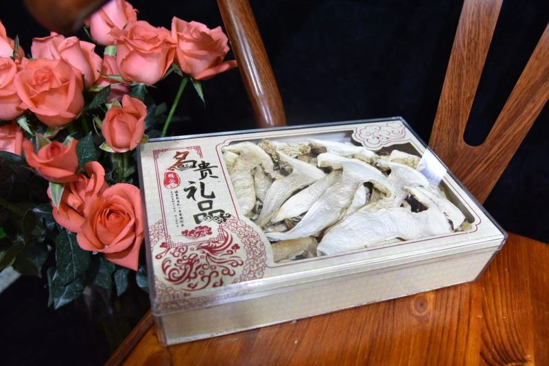 年货礼盒推荐好礼山珍菌150克精装松茸礼盒298元
