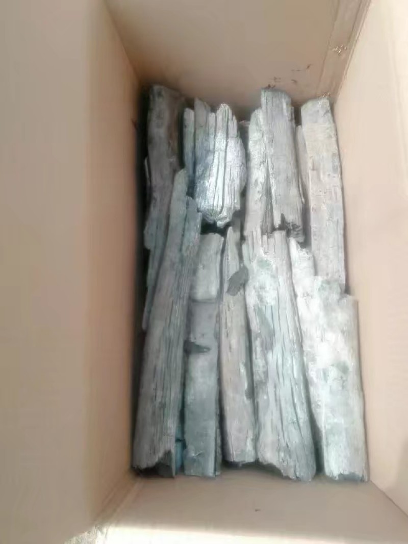 栎木白炭，菊花炭，烤火炭，栎树炭，耳树炭，黄栎树炭，白炭