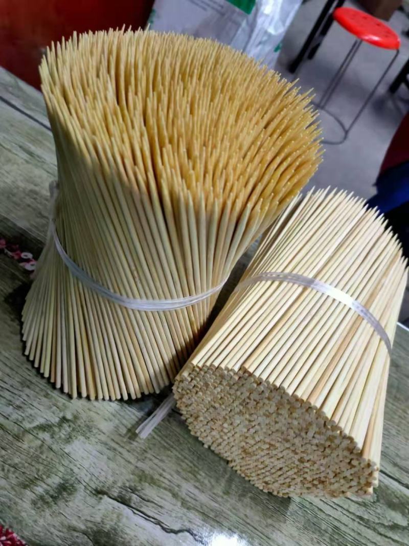 竹签，厂家批发，量大从优小吃竹签烧烤竹签批发蔬菜串串香麻