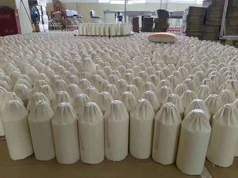 贵州省仁怀茅台镇酒厂生产53度，酱香型白酒
