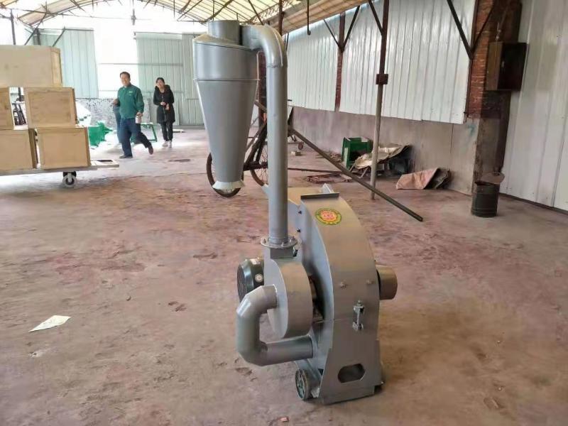 农用小型锤片式粉碎机主要用于秸杆稻草玉米多功能打粉设备