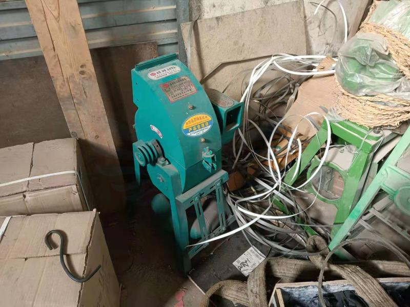 农用小型锤片式粉碎机主要用于秸杆稻草玉米多功能打粉设备