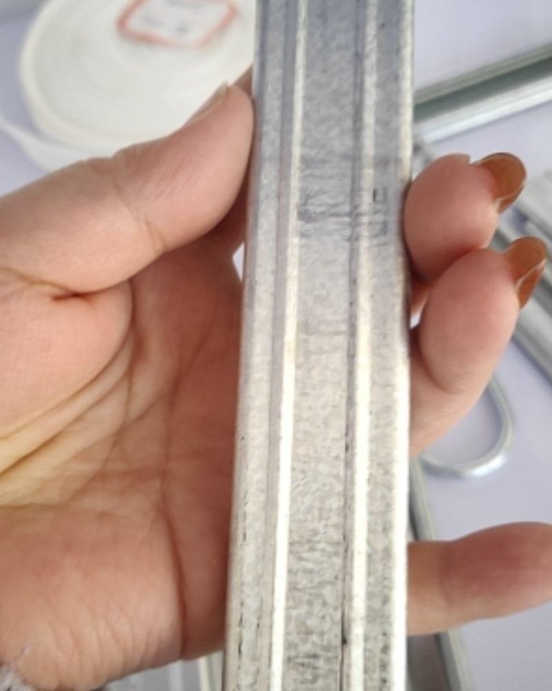 各种厚度卡槽，热镀锌卡槽，镀锌带卡槽，纳米卡槽