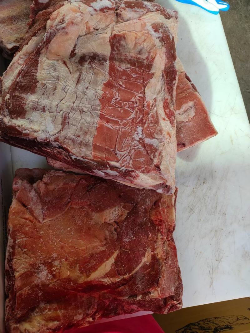 满肉牛排锯段，肉多油少