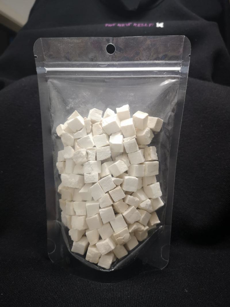茯苓丁，白茯苓丁，无硫茯苓丁，一件代发茯苓丁，特级茯苓丁