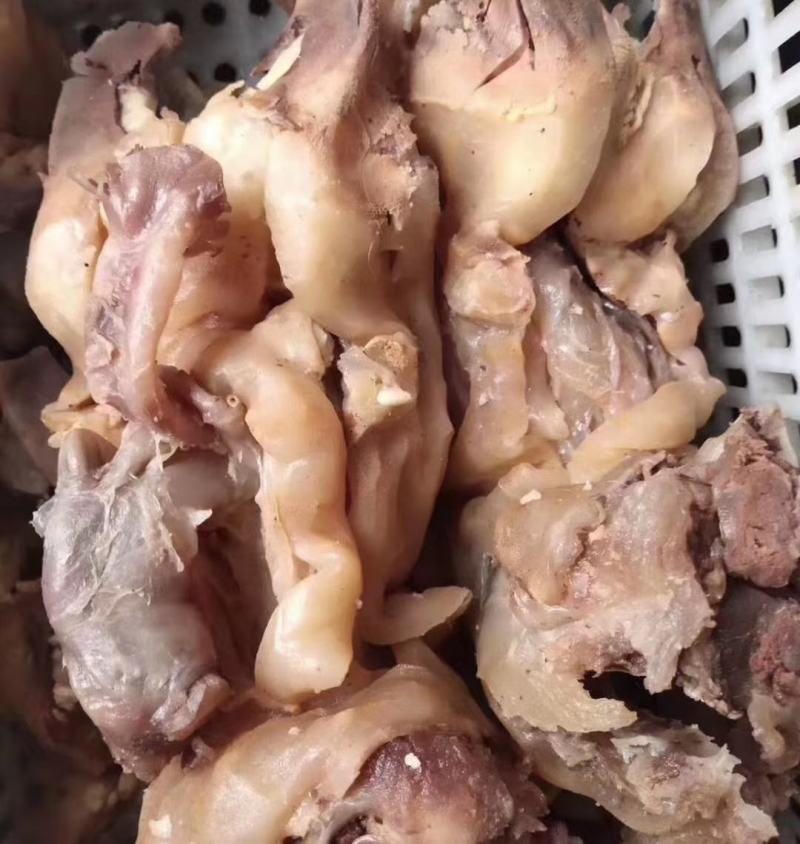 全熟牛蹄，带整蹄筋。真空包装