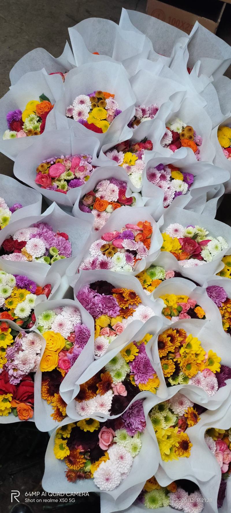小雏菊混搭花束团购爆品家庭插花真花鲜花引流产品