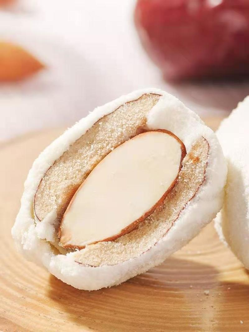 奶枣巴旦木夹心奶酪枣网红零食休闲食品