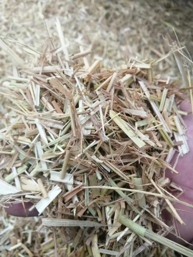 克拉斯捡拾粉碎压块稻草