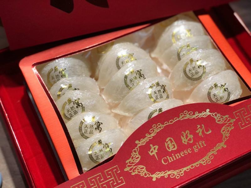 100克精选燕盏塑膜礼盒装1590一套️