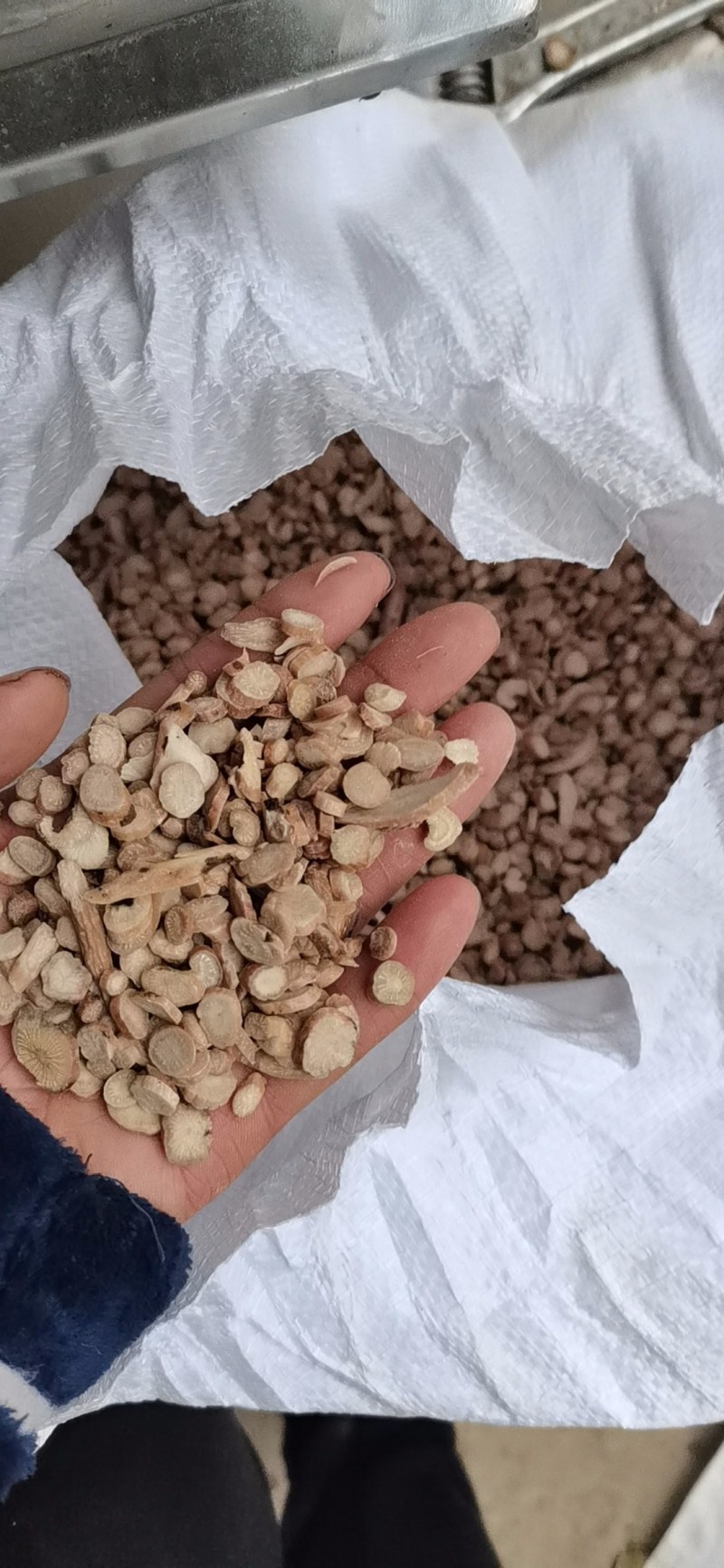 白芍片，各种规格，欢迎各位老板采购