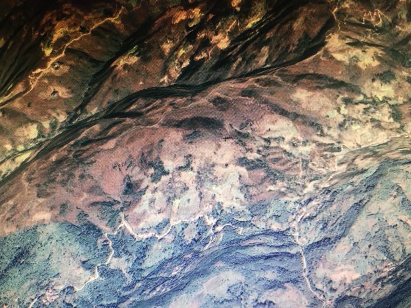 荒山出租转让，可做养殖种植，海拨1000米。
