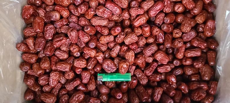 工厂直销红枣系列产品高中低端都有欢迎咨询