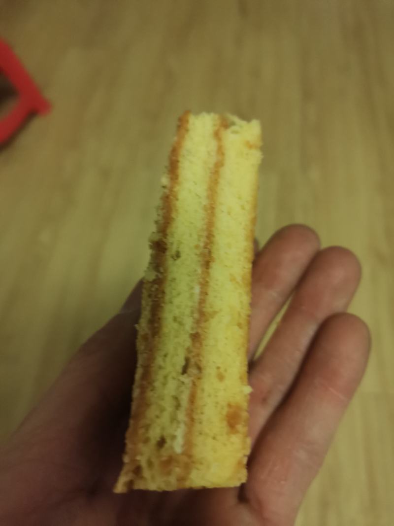 （包邮）新疆特产安居尔核桃巴哈力，炼奶千层糕。一箱25袋