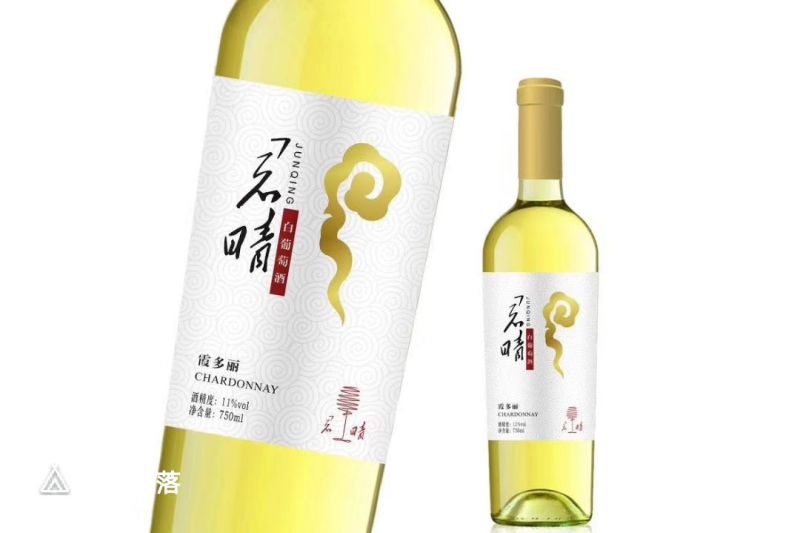 河北省张家口市怀来沙城产区优质晚采收，高糖度葡萄酿造而成