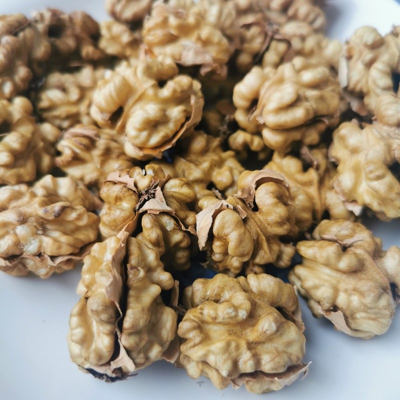 产地批发各种规格核桃仁