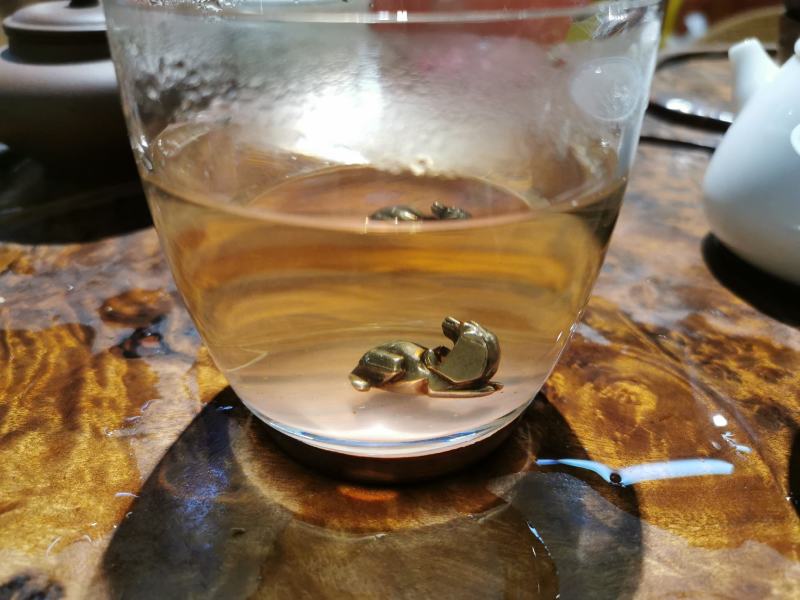 2021年生肖牛饼普洱生茶俊仲号免洗普洱古树茶400克欢