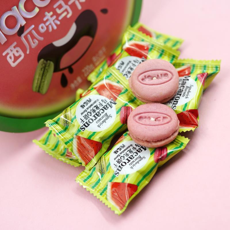 百罗萨西瓜味马卡龙夹心饼干办公追剧零售保鲜盒包装香酥甜脆