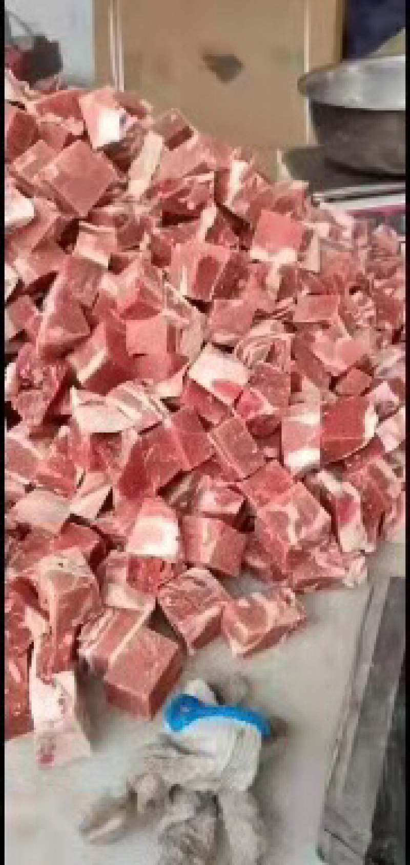 纯干牛肉粒牛腩粒质量上乘量大价优饭店必备