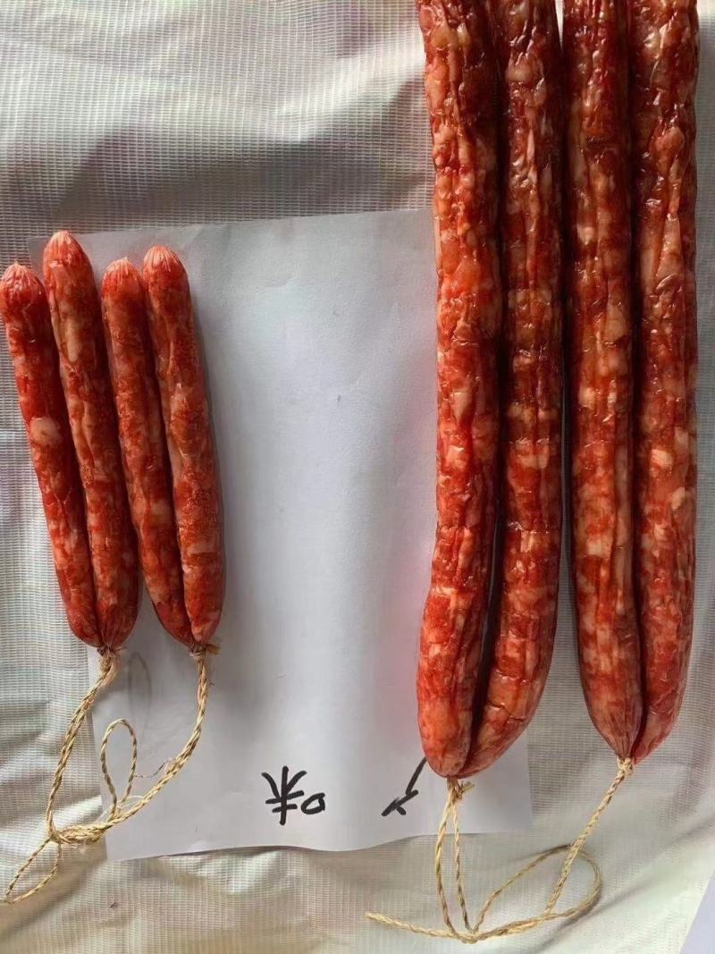 年货美味农家腊肠地摊展会热销腊肠三种味道证件齐全