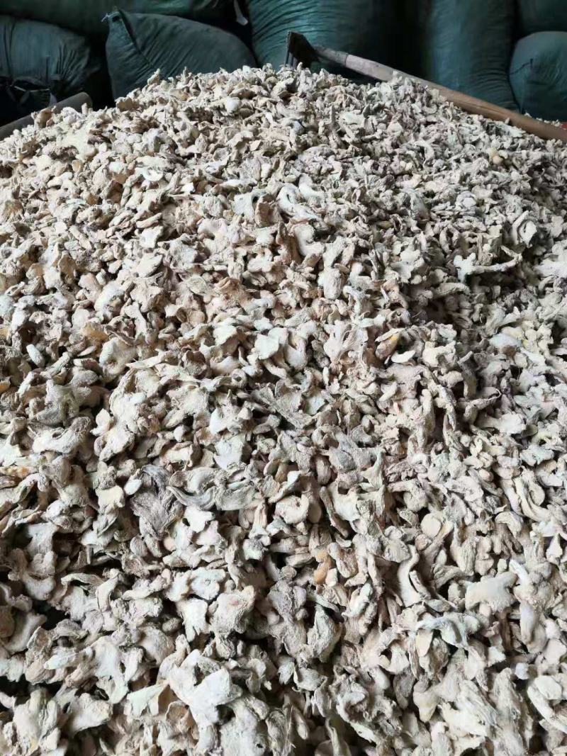 云南罗平干姜片，货量充足价格美丽，欢迎来电咨询！